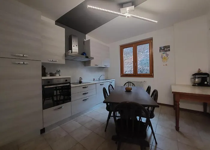 Ai Piedi Della Grigna شقة *